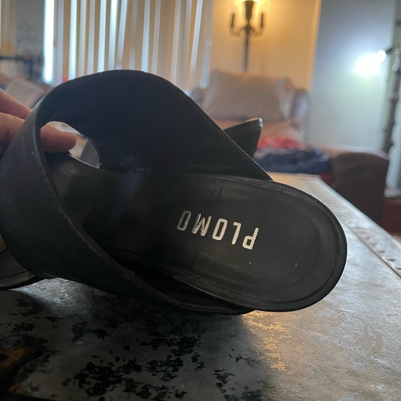 Plomo Black Leather Wedges in a Size 39 or Size 9 US made in Spain - Picture 7 of 7